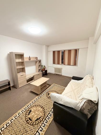 Apartament cu 2 camere decomandat în Prundu