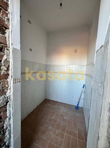 Apartament cu 3 camere decomandat în Dacia