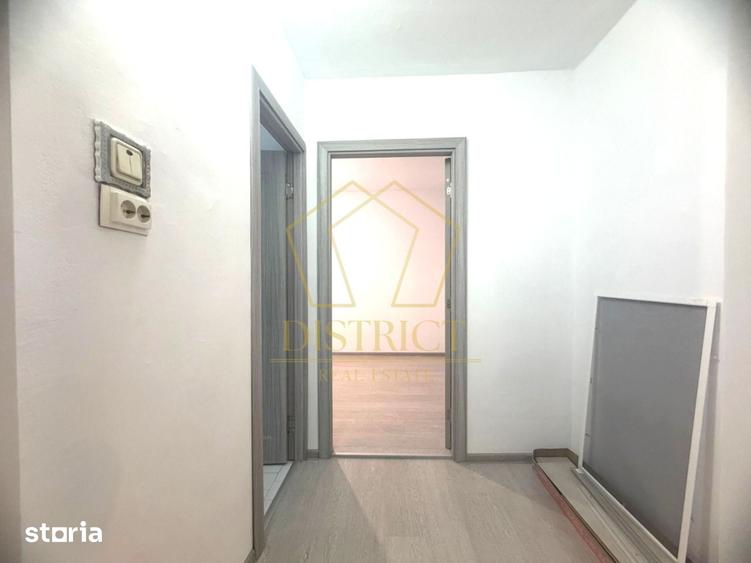 Apartament cu 3 camere, mobilat în Est