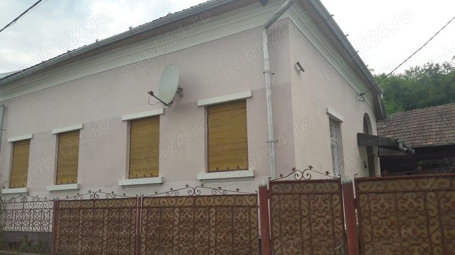Casă cu 3 camere în Ciugud