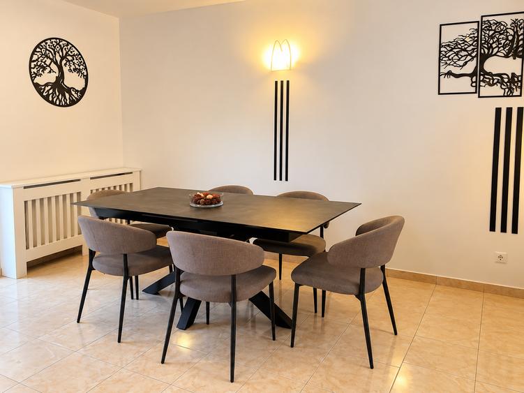 Duplex cu 5 camere cu Canalizare în Central