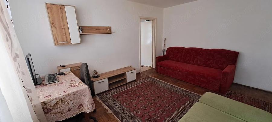 Apartament cu 2 camere semidecomandat în Central