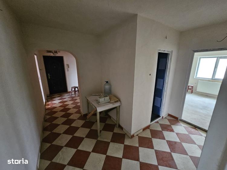 Apartament cu 4 camere în Orizont
