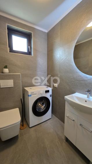 Apartament cu 3 camere decomandat în Tunari
