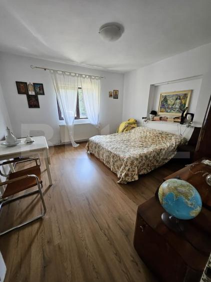Casă individuală cu 4 camere cu Garaj în Exterior Sud