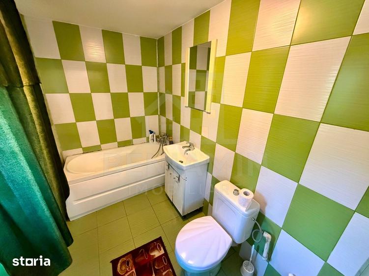 Casă cu 3 camere cu Teren 546 Mp în Romanești