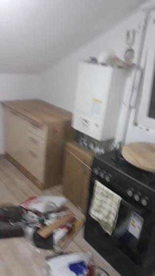 Apartament cu 2 camere semidecomandat în Tractorul