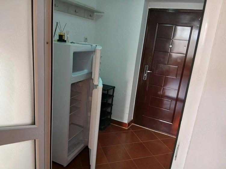Garsonieră decomandată în Central
