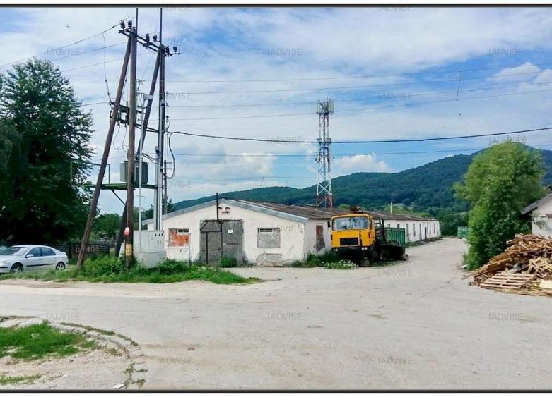Teren agricol intravilan de 59303 mp, în Cheile Râșnoavei