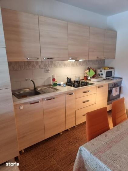 Casă cu 4 camere cu Teren 500 Mp în Central