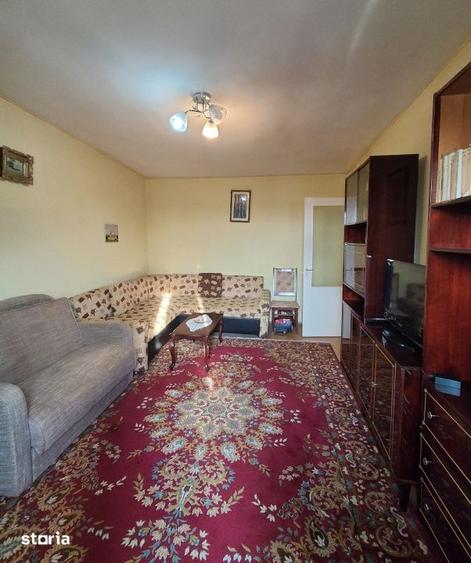 Apartament cu 2 camere decomandat în Vest