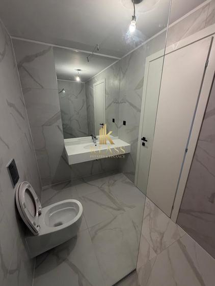 Apartament cu 2 camere semidecomandat în Colentina