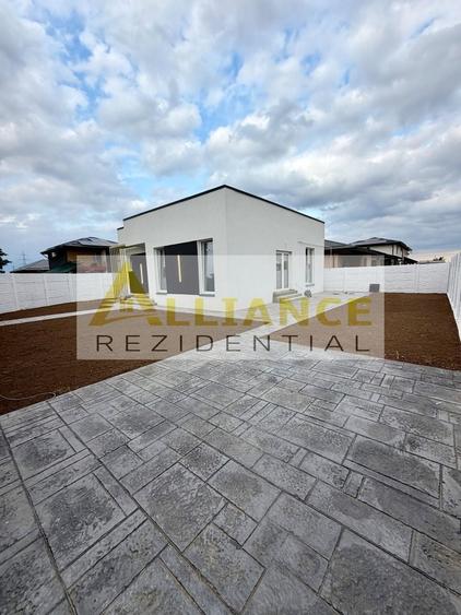 Casă individuală cu 4 camere cu Canalizare în Berceni