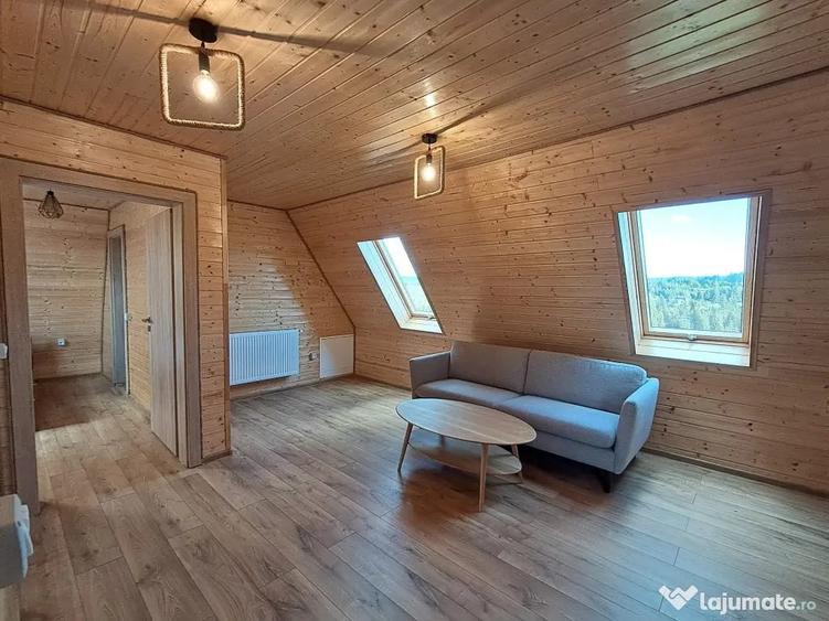 Casă cu 8 camere cu Teren 1000 Mp în Beliș