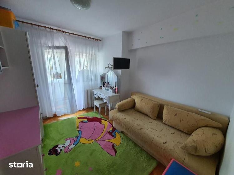Apartament cu 3 camere în Ultracentral