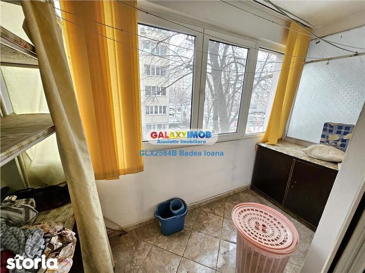 Apartament cu 3 camere semidecomandat în Dristor