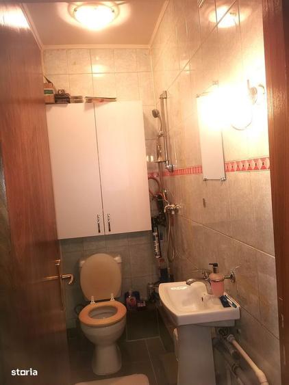 Apartament cu 3 camere decomandat, mobilat în Plevnei