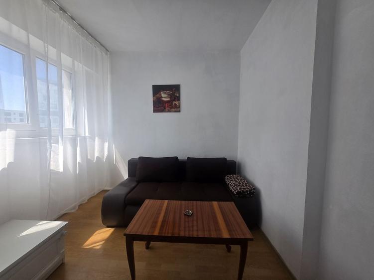 Apartament cu 2 camere decomandat, mobilat în Tomis Nord