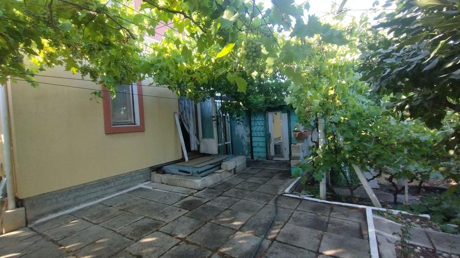 Casă individuală cu 2 camere cu Canalizare în Palazu Mare