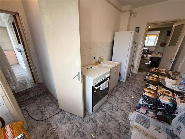 Apartament cu 3 camere decomandat în Ultracentral