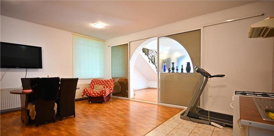 Duplex cu 13 camere cu Teren 324 Mp în Centrul Istoric