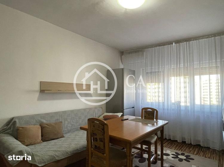Apartament cu 3 camere semidecomandat în Nufărul