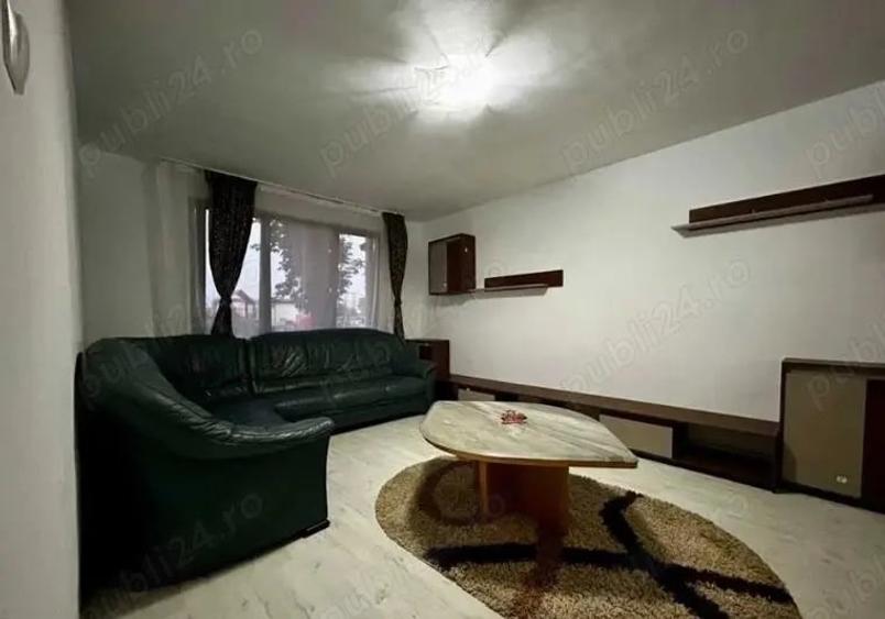 Apartament cu 3 camere decomandat în Craiter