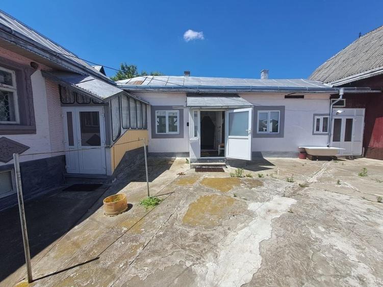 Casă cu 4 camere în Central