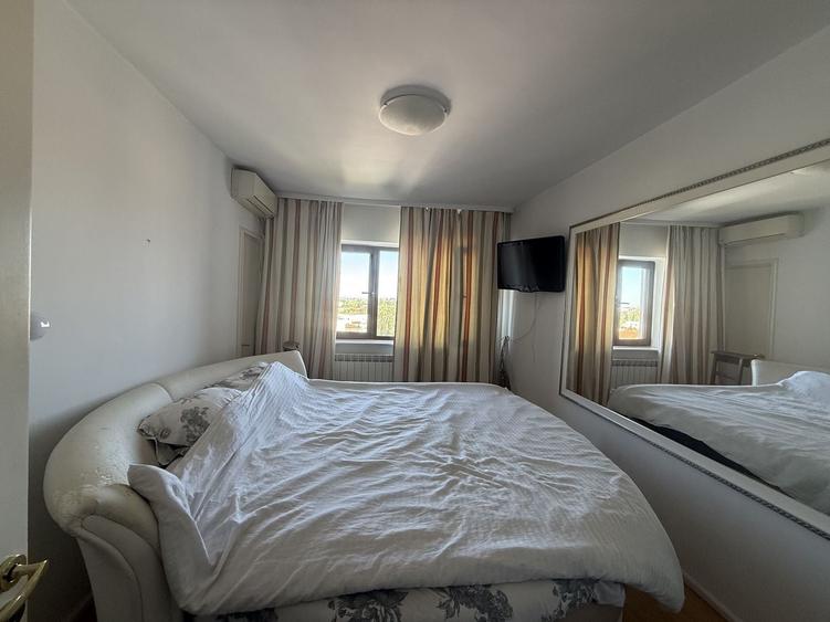 Apartament cu 3 camere decomandat în P-ța Dorobanți