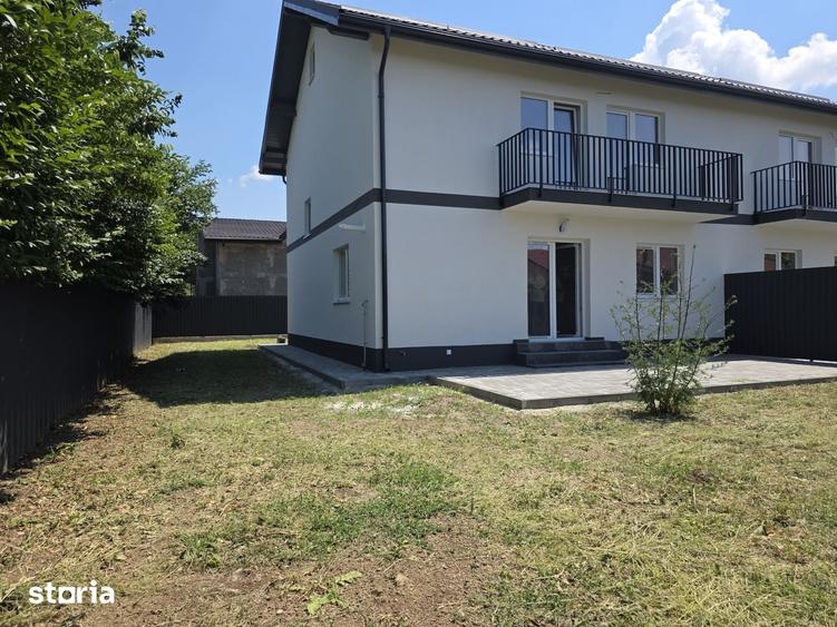 Casa tip duplex cu 4 camere, cartier Izvor, Tarlungeni - 1