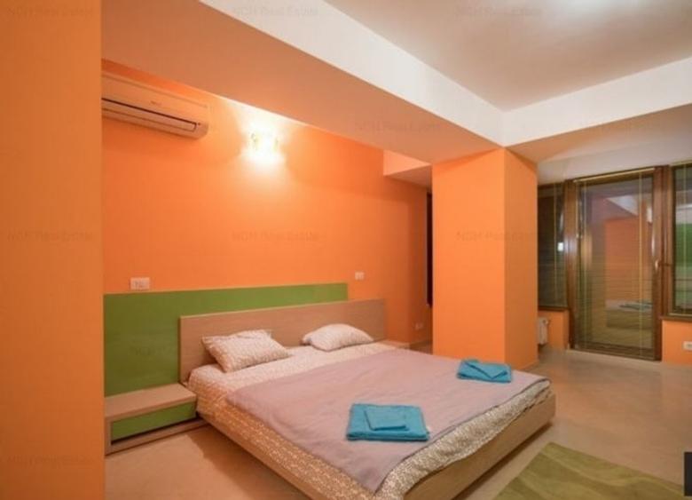 Apartament cu 4 camere decomandat, mobilat în Central