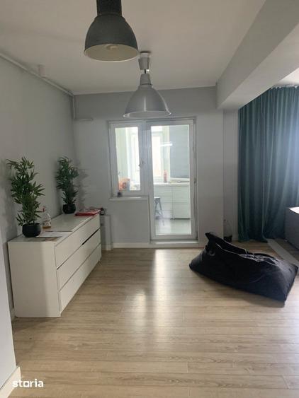 Apartament cu 2 camere decomandat, mobilat în Sud
