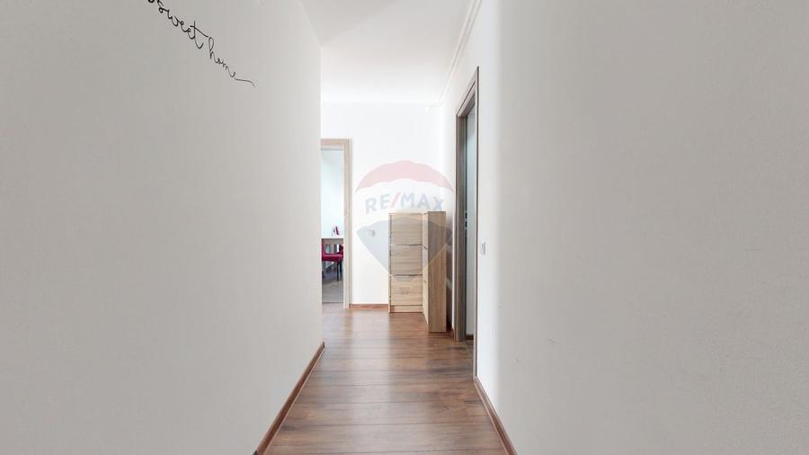 Apartament cu 2 camere decomandat, mobilat în Tractorul