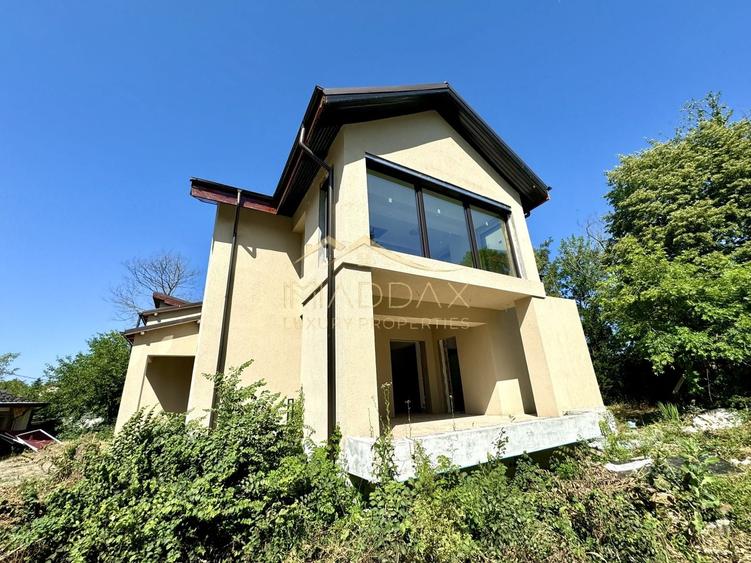 Casă individuală cu 13 camere cu Piscina în Snagov
