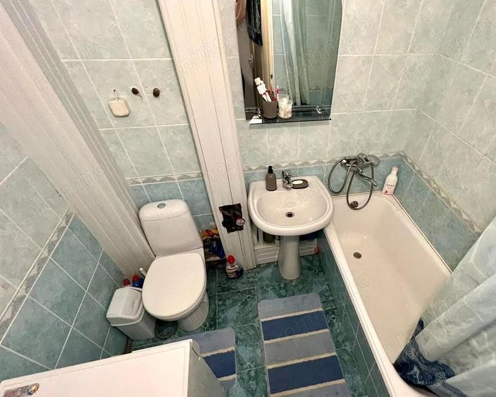 Apartament cu 3 camere decomandat în Sălăjan