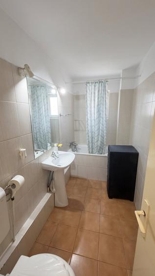 Apartament cu 2 camere decomandat, mobilat în Nerva Traian
