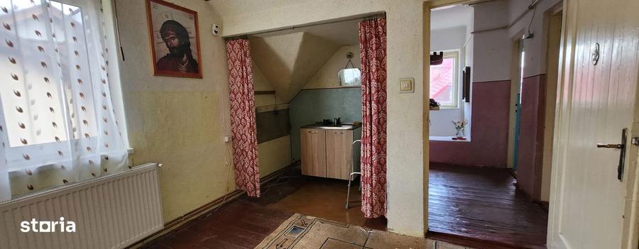 Garsoniera cartier Noua, str. Astra nr. 4, mansarda la casa, 45 mp ! - 6