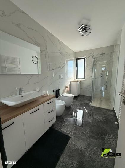 Casă cu 3 camere în Vânători