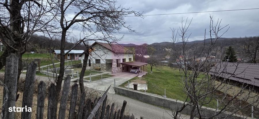 Spațiu comercial, în Brebu