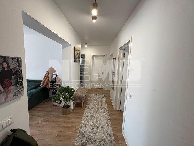 Apartament cu 3 camere decomandat, mobilat în Burdujeni