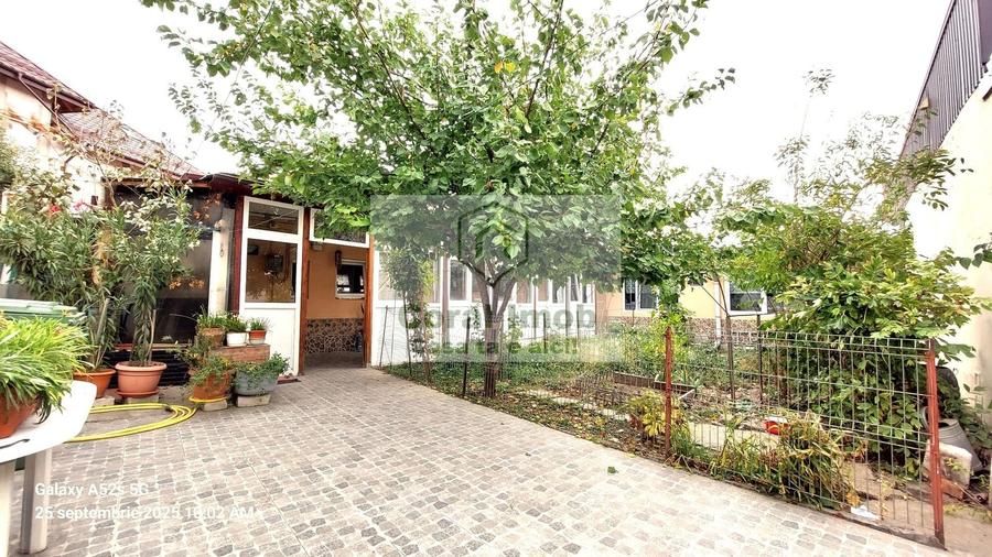 Casă individuală cu 4 camere cu Canalizare în Fundeni