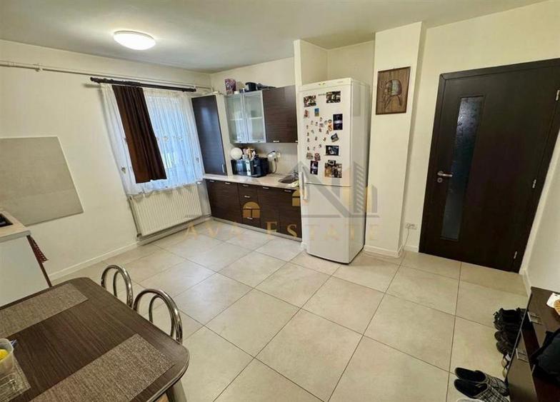 Apartament cu 2 camere semidecomandat, mobilat în Aradului
