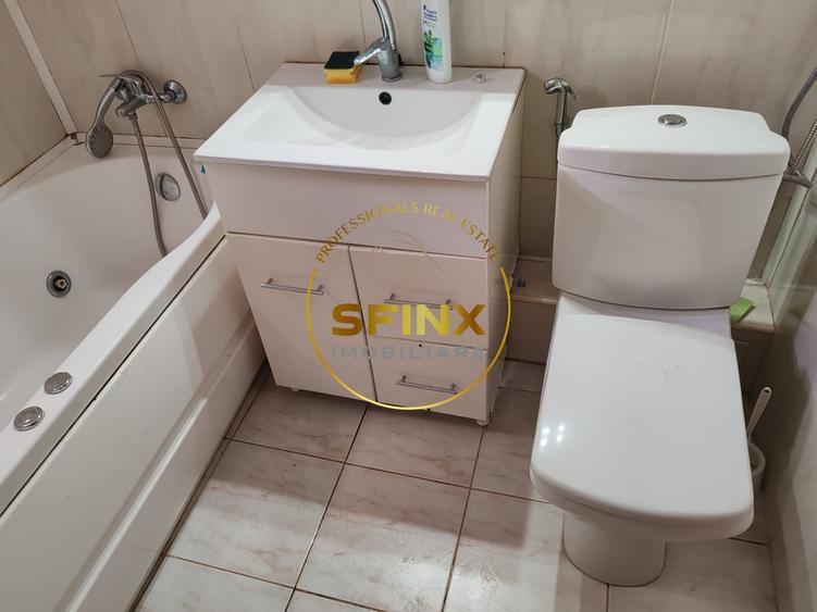 Apartament cu 4 camere decomandat, mobilat în Tei