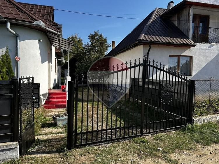 Casă renovată cu 6 camere | Crăciunești, Maramureș
