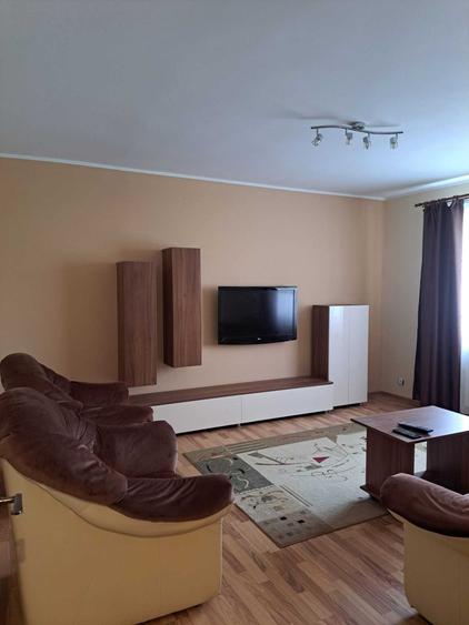 Apartament cu 2 camere decomandat în Mihai Viteazul