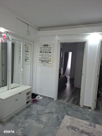 Apartament cu 4 camere semidecomandat în Militari