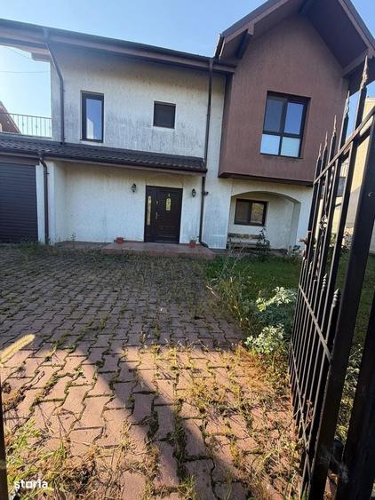 Casă cu 4 camere cu Teren 600 Mp în Calea Moldovei