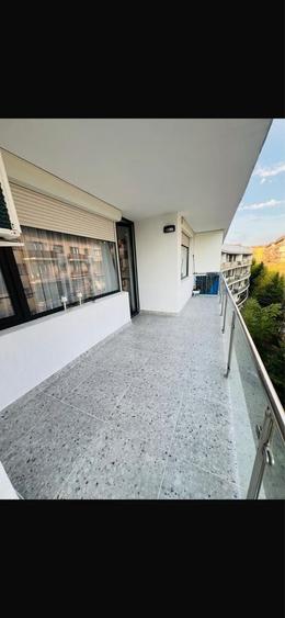 Apartament cu 2 camere decomandat în Roșu