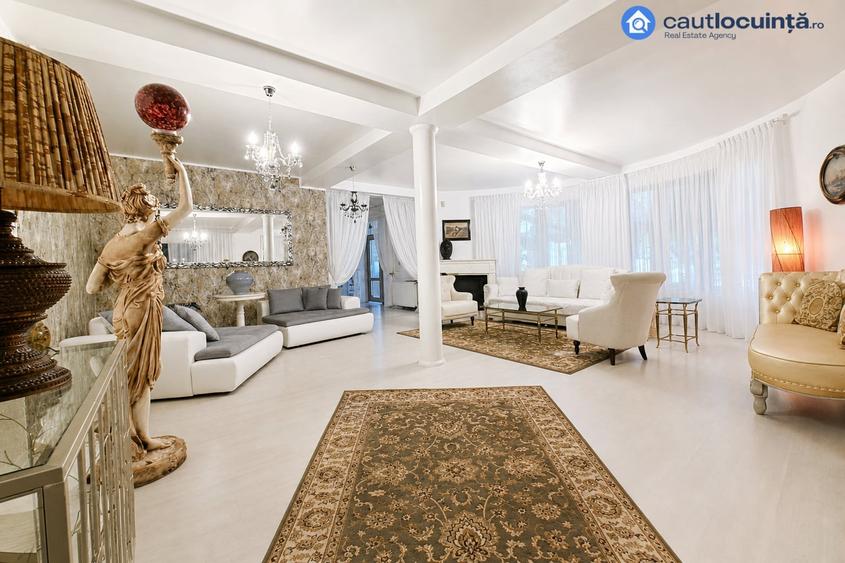 Casă cu 10 camere cu Teren 583 Mp în Dobreni