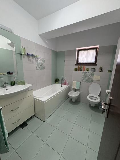 Apartament cu 3 camere decomandat în Lenin Sud